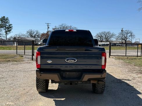 Used 2017 Ford F250 King Ranch w/ King Ranch Ultimate Package image 4