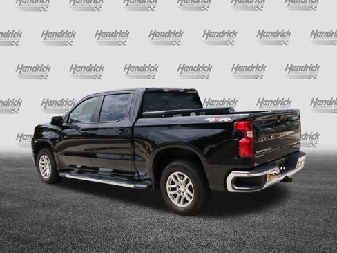 Used 2021 Chevrolet Silverado 1500 LT AWD/4WD image 7
