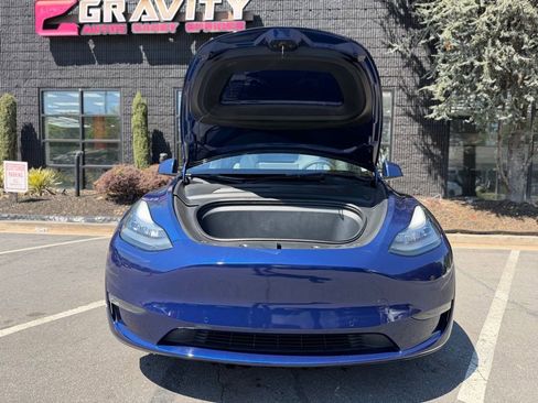 Used 2021 Tesla Model Y Long Range image 6