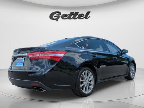 Used 2015 Toyota Avalon XLE Touring FWD image 5