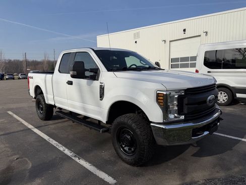 Used 2019 Ford F250 XL w/ XL Value Package image 8