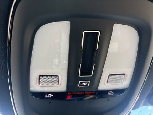 Used 2024 Volvo XC60 T8 Ultimate w/ Protection Package Premier image 25