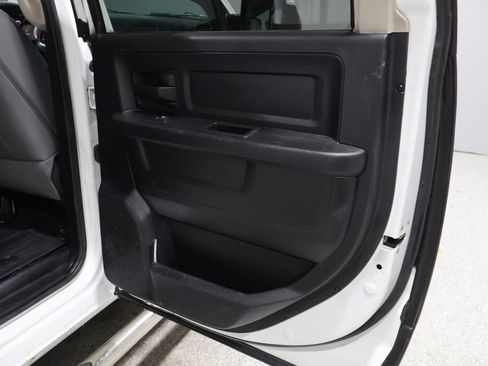 Used 2014 RAM 2500 Tradesman image 21
