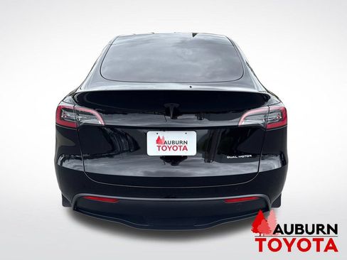 Used 2024 Tesla Model Y Long Range AWD/4WD image 6
