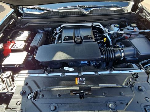 Used 2024 Chevrolet Colorado LT w/ LT Convenience Package II image 21