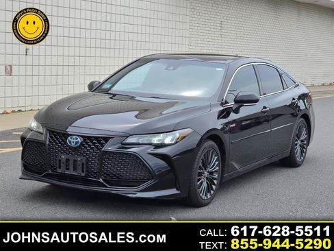 Used 2021 Toyota Avalon XSE FWD image 1