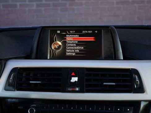 Used 2016 BMW 320i Sedan image 34