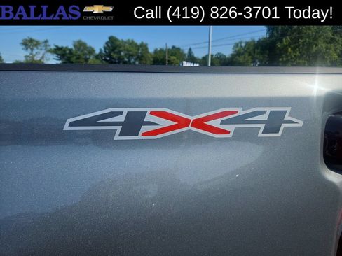 Certified 2025 Chevrolet Silverado 2500 LTZ w/ LTZ Convenience Package AWD/4WD image 32