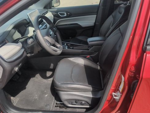 Used 2025 Jeep Compass Limited AWD/4WD image 10