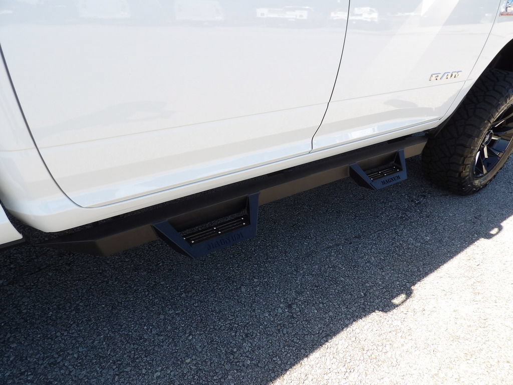 Used 2026 RAM 2500 Laramie AWD/4WD image 57