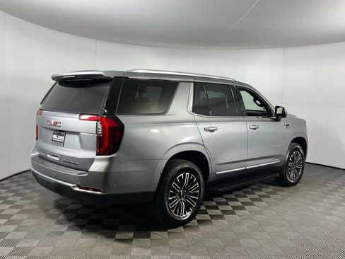 Used 2026 GMC Yukon Elevation w/ Elevation Premium Package image 7