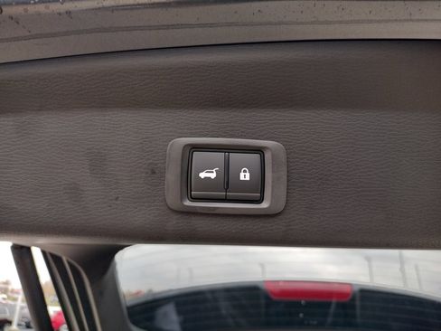 New 2025 Mitsubishi Outlander SEL image 28