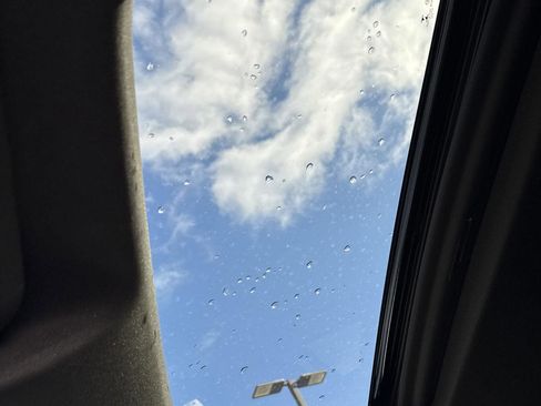 Used 2021 GMC Sierra 1500 AT4 w/ AT4 Value Package image 16