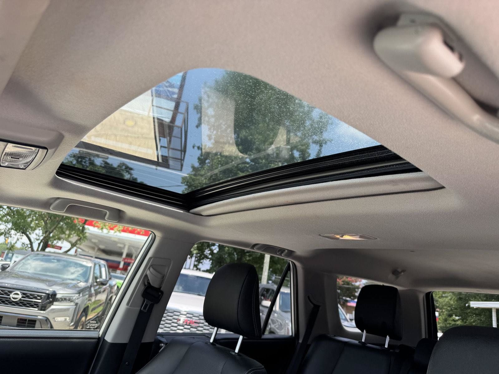 Used 2019 Toyota 4Runner Limited AWD/4WD image 5