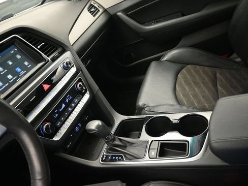 Used 2018 Hyundai Sonata Sport FWD image 19