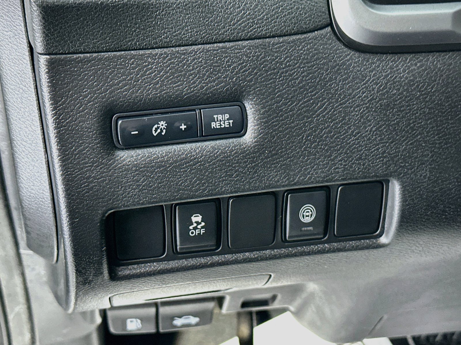 Used 2020 Nissan Murano SV FWD image 8