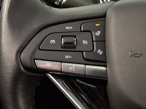 Used 2023 Cadillac XT6 Premium Luxury image 24