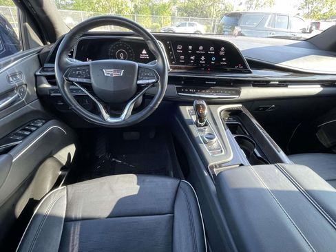 Used 2021 Cadillac Escalade ESV Sport w/ Driver Assist Tech Package AWD/4WD image 19