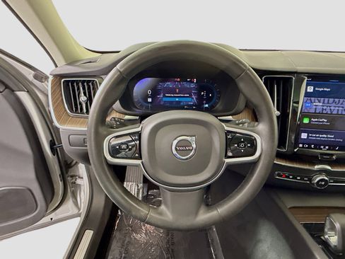 Used 2023 Volvo XC60 B5 Plus w/ Protection Package Premier image 13
