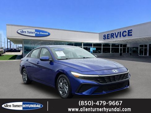 Certified 2024 Hyundai Elantra SEL FWD image 1