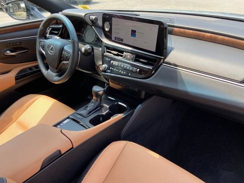 Certified 2023 Lexus ES 250 w/ Premium Package AWD/4WD image 26