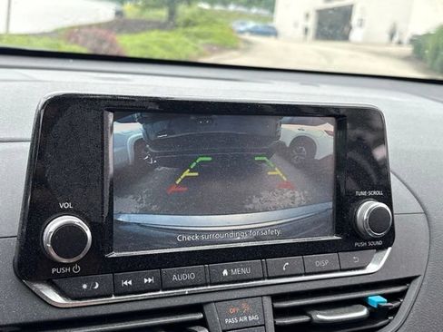 Certified 2022 Nissan Altima 2.5 S FWD image 10