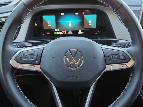 Used 2024 Volkswagen Atlas Cross Sport SE image 10