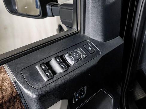 Used 2019 Ford F250 Lariat w/ Lariat Ultimate Package image 36