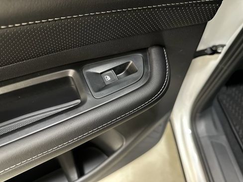 New 2026 Volkswagen Atlas SE image 24