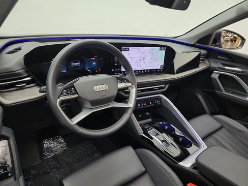 Used 2025 Audi Q5 Premium w/ Premium Plus AWD/4WD image 14