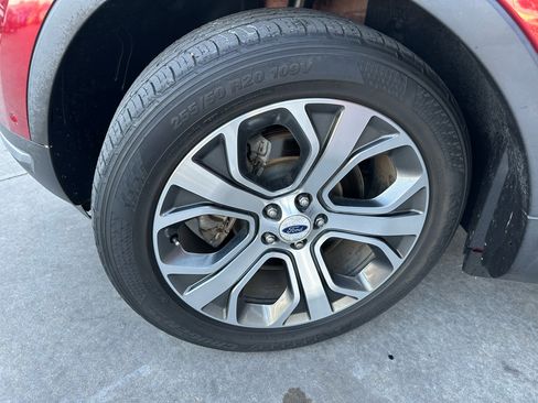 Used 2018 Ford Explorer Platinum image 66