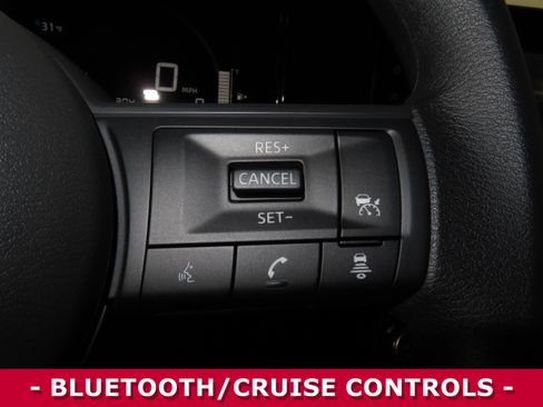 Certified 2025 Nissan Kicks SV w/ Charging Package image 14