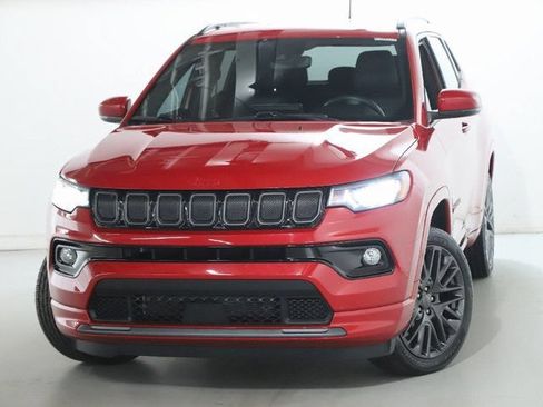 Used 2022 Jeep Compass Limited AWD/4WD image 3