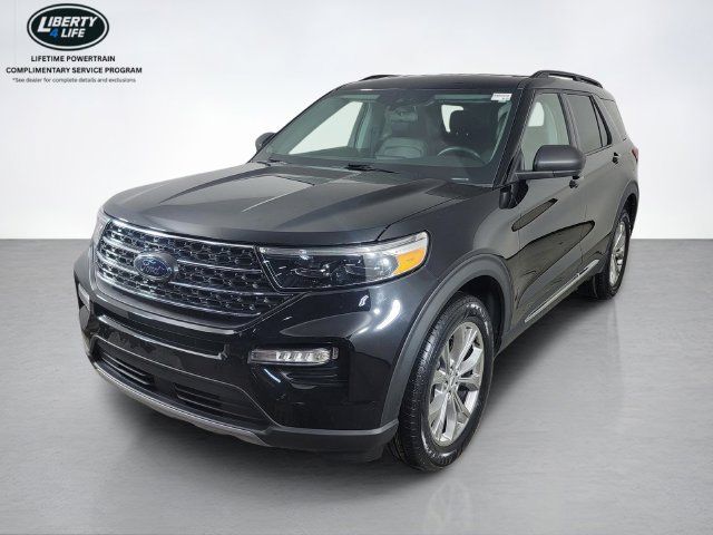 Certified 2023 Ford Explorer XLT w/ Equipment Group 202A AWD/4WD image 8
