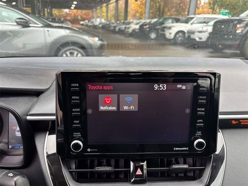Used 2022 Toyota Corolla LE image 28