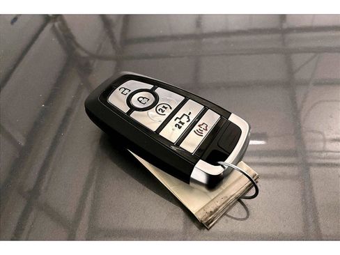 Used 2022 Chevrolet Colorado Z71 image 9