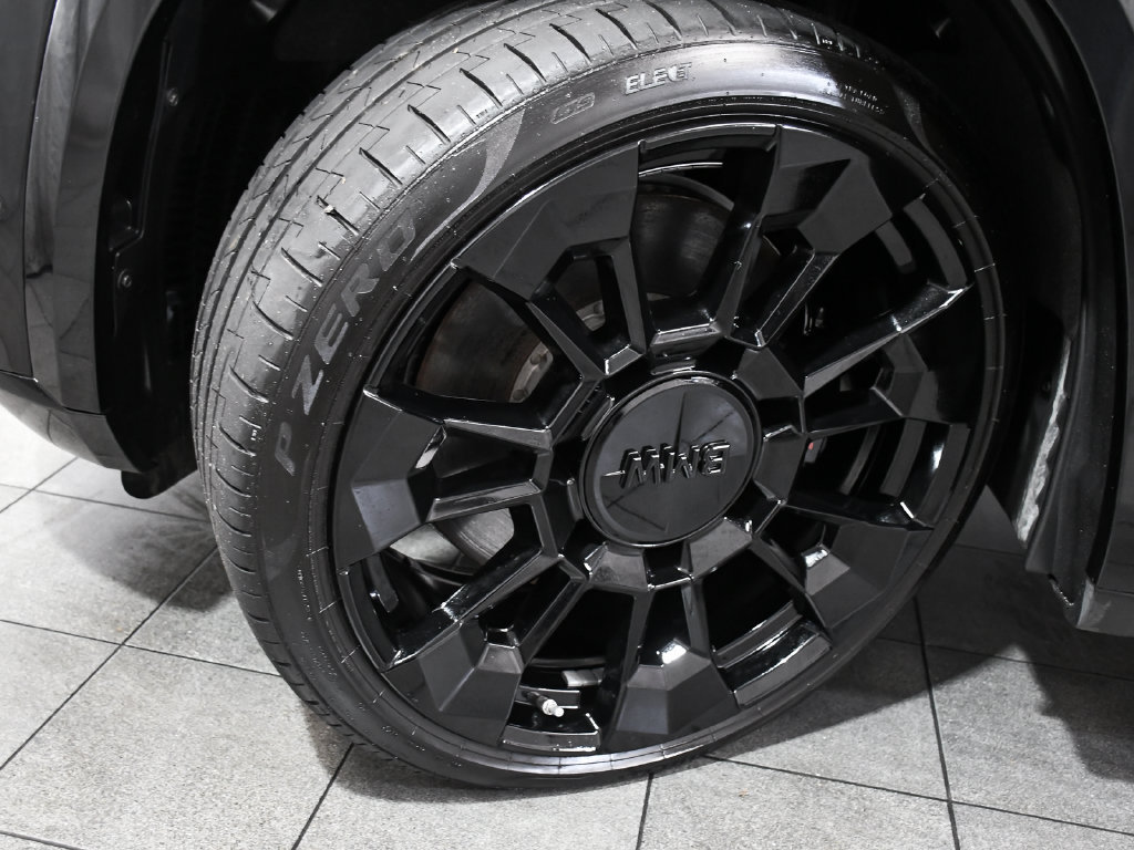 Used 2023 BMW XM AWD/4WD image 7