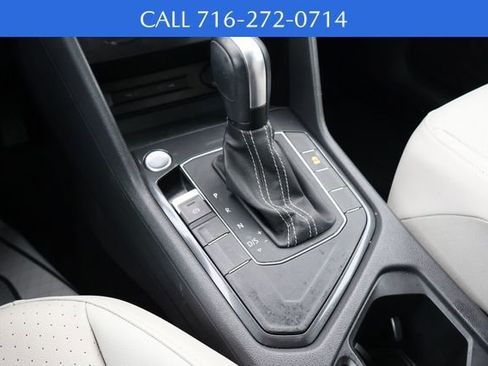 Used 2021 Volkswagen Tiguan SE image 26
