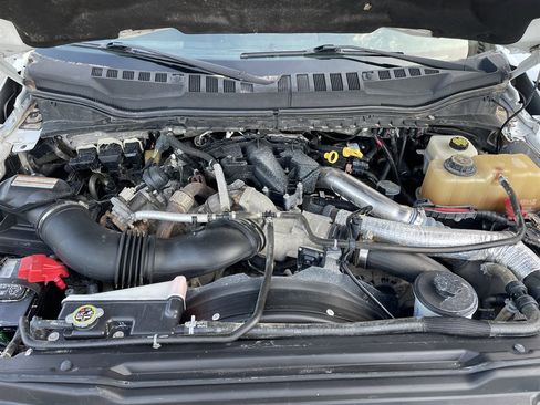 Used 2017 Ford F350 XL w/ Power Equipment Group RWD image 6