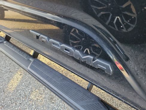 Used 2024 Toyota Tacoma SR5 image 11