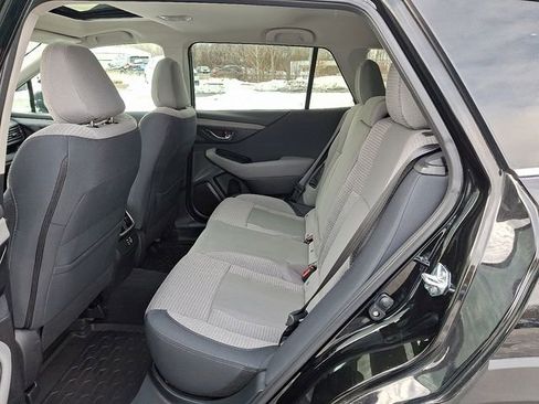 Used 2025 Subaru Outback Premium w/ Popular Package #1 image 9