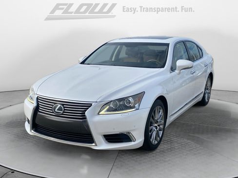 Used 2016 Lexus LS 460 image 3