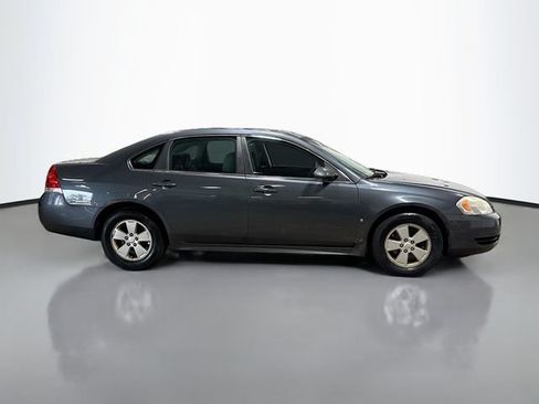 Used 2010 Chevrolet Impala LT FWD image 5