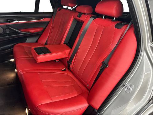 Used 2018 BMW X5 M Sport Utility 4D image 14