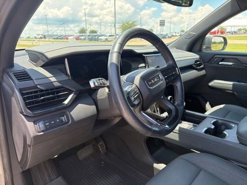 Used 2025 GMC Acadia AT4 w/ LPO, Floor Liner Package AWD/4WD image 18