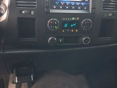 Used 2013 Chevrolet Silverado 1500 LT RWD image 19