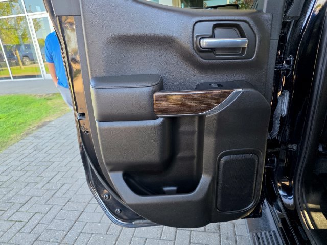 Used 2019 GMC Sierra 1500 Elevation w/ Elevation Value Package AWD/4WD image 17
