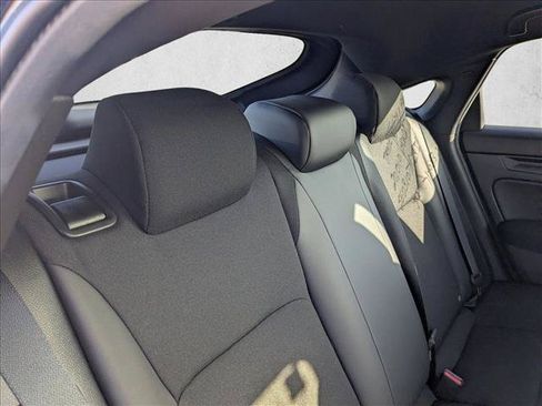 Used 2025 Honda Civic Sport image 17