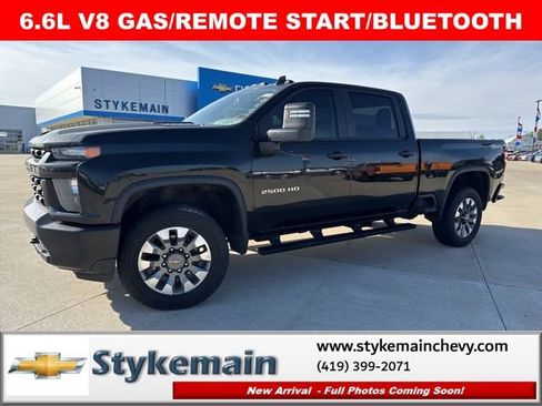 Used 2022 Chevrolet Silverado 2500 Custom w/ Custom Value Package AWD/4WD image 1