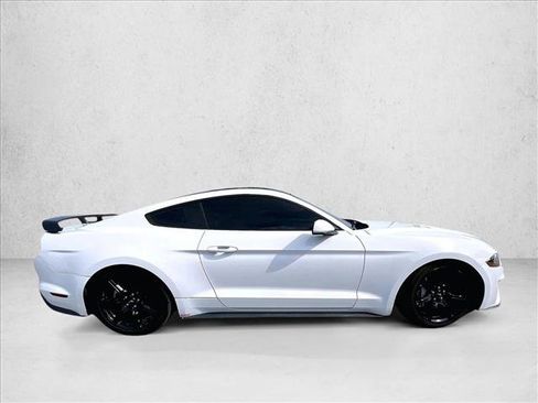 Used 2018 Ford Mustang GT w/ Black Accent Pkg image 5